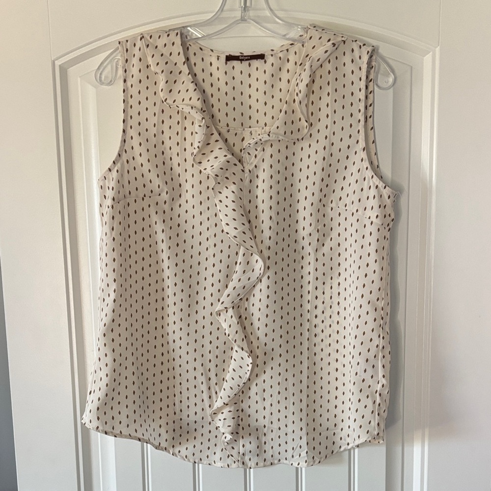 Chic Cream Sleeveless Ruffle Blouse